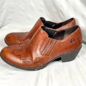 BORN Women's Brown Leather Western Cowboy Ankle Boot AmiBeth Size 8 2” Heel